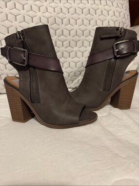Target Open-Toe Cutout Ankle Boots with Buckle Strap - Gray Brown